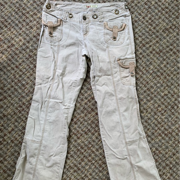 Y2K DETAILED CARGO PANTS - Picture 5 of 5